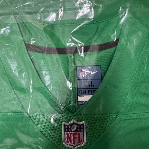 Saquan Barkley Kelly Green On Field Alternate Stitched Jersey New with tags. - Picture 4 of 15